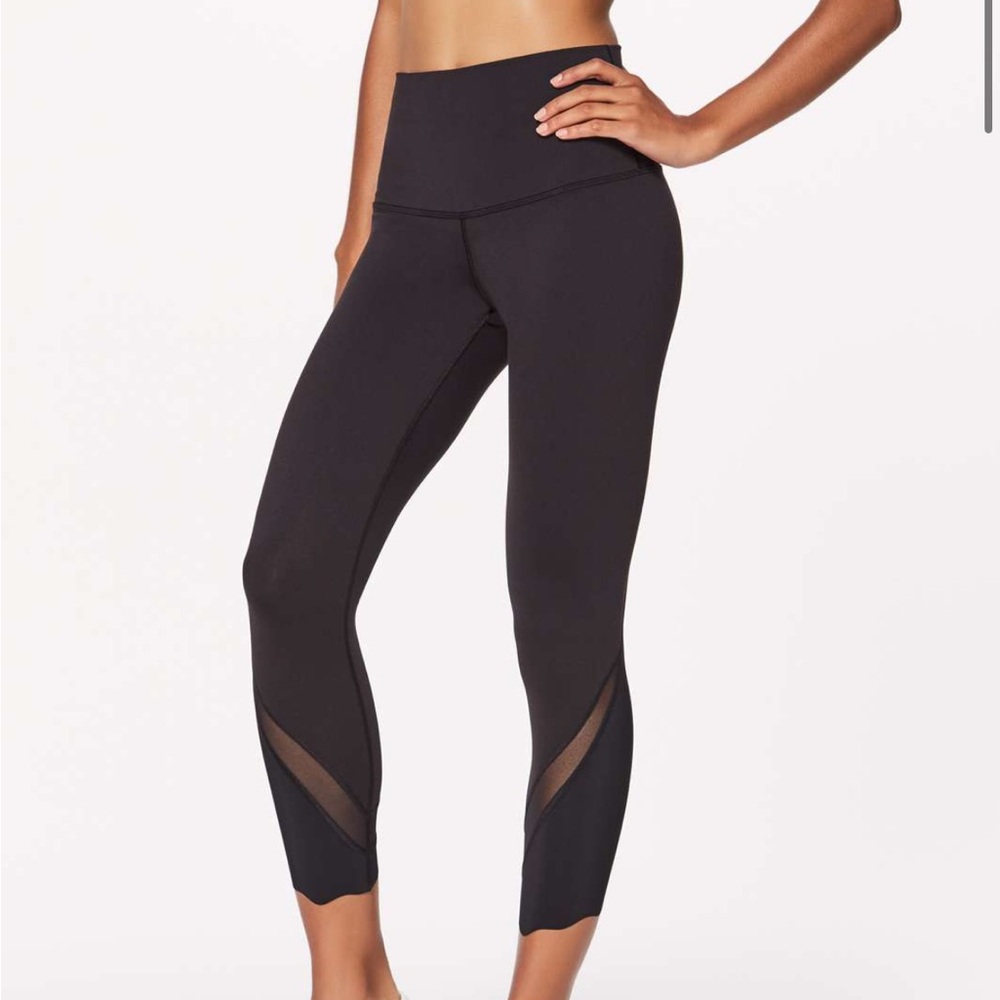 Lululemon Wunder Under Crop High-Rise *Roll Down Scallop Full-On Luxtreme 23"